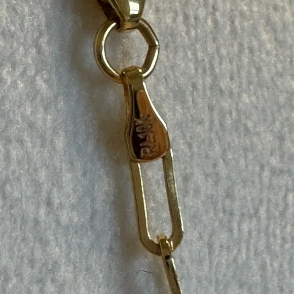 Paperclip Gold Chain with Puffed Heart 10k Gold Pendant Necklace - Picture 3 of 7